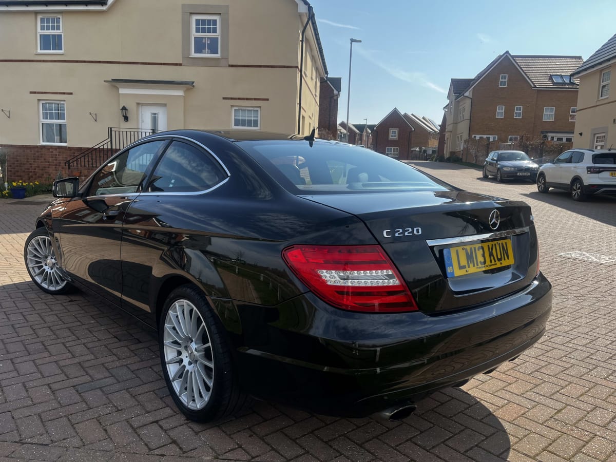 Mercedes-Benz C-Class - View 6