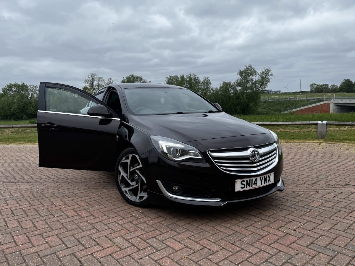 Vauxhall Insignia - View 1