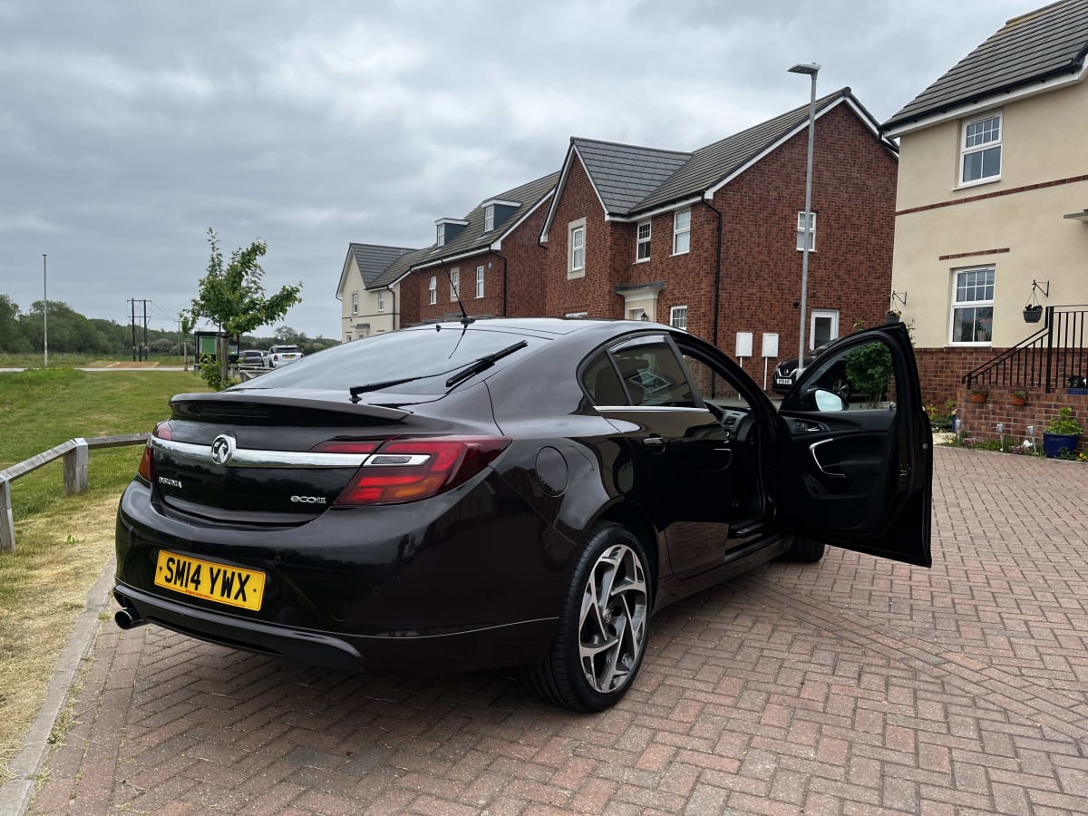 Vauxhall Insignia - View 3