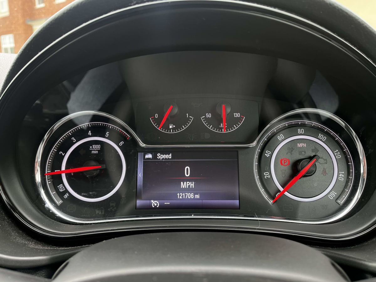 Vauxhall Insignia - View 14