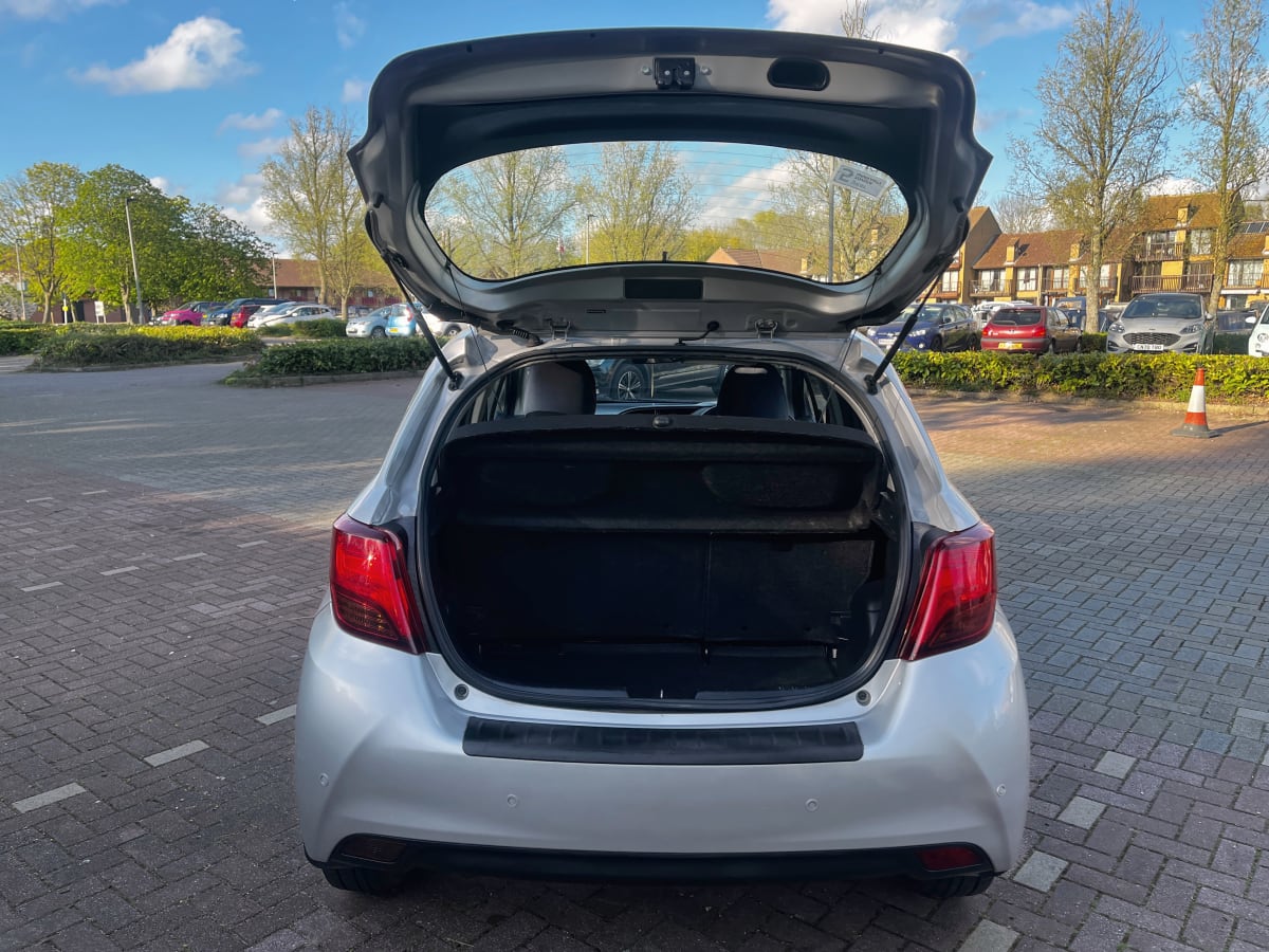 Toyota Yaris - View 5