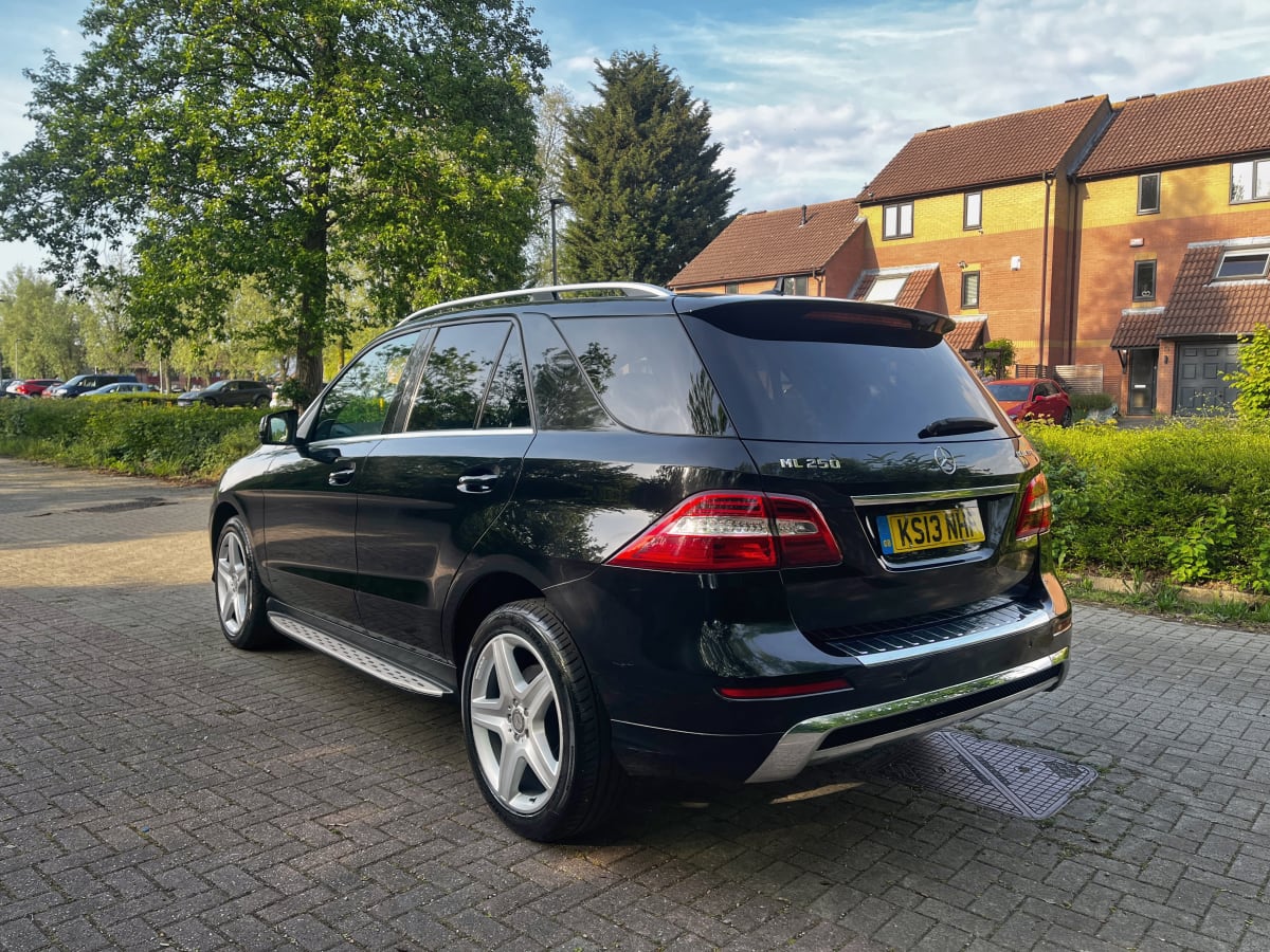 Mercedes-Benz M-Class - View 6