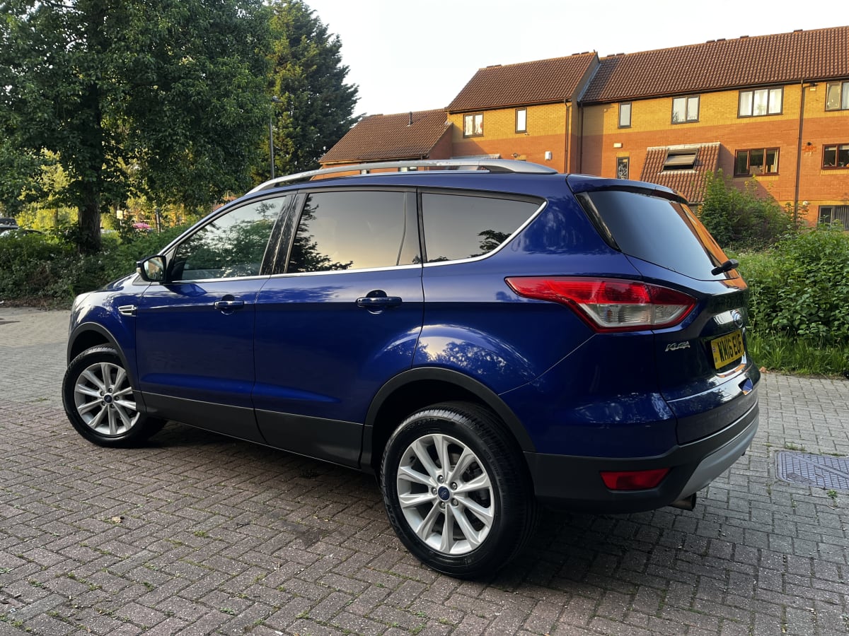 Ford Kuga - View 6