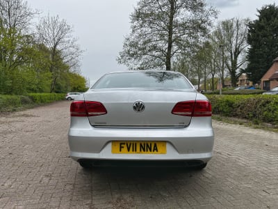 Volkswagen Passat - Preview 4