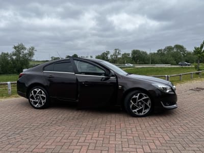 Vauxhall Insignia - Preview 2