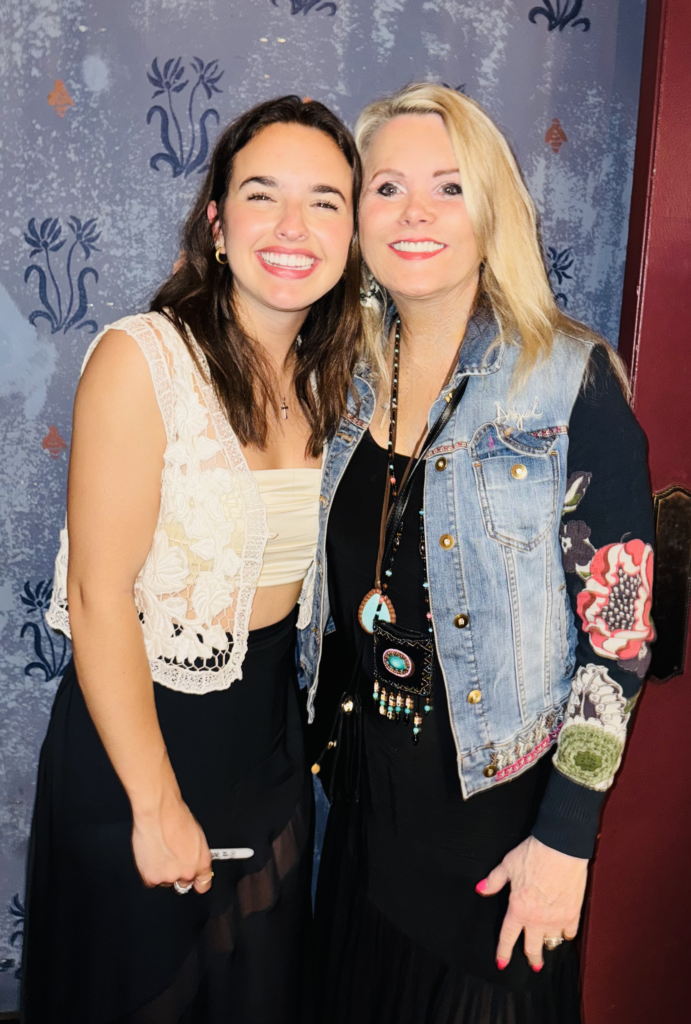 Jenna and Linda