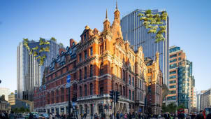 Photo showcasing the London's controversial Liverpool Street overhaul approved video