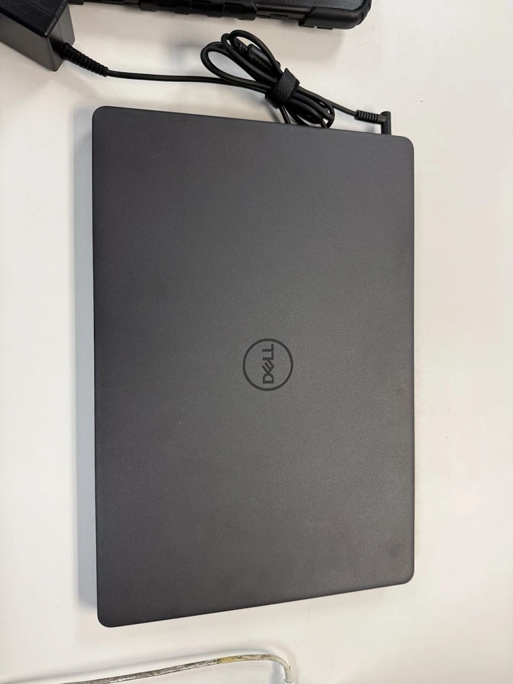 Dell Inspiron 15 3000