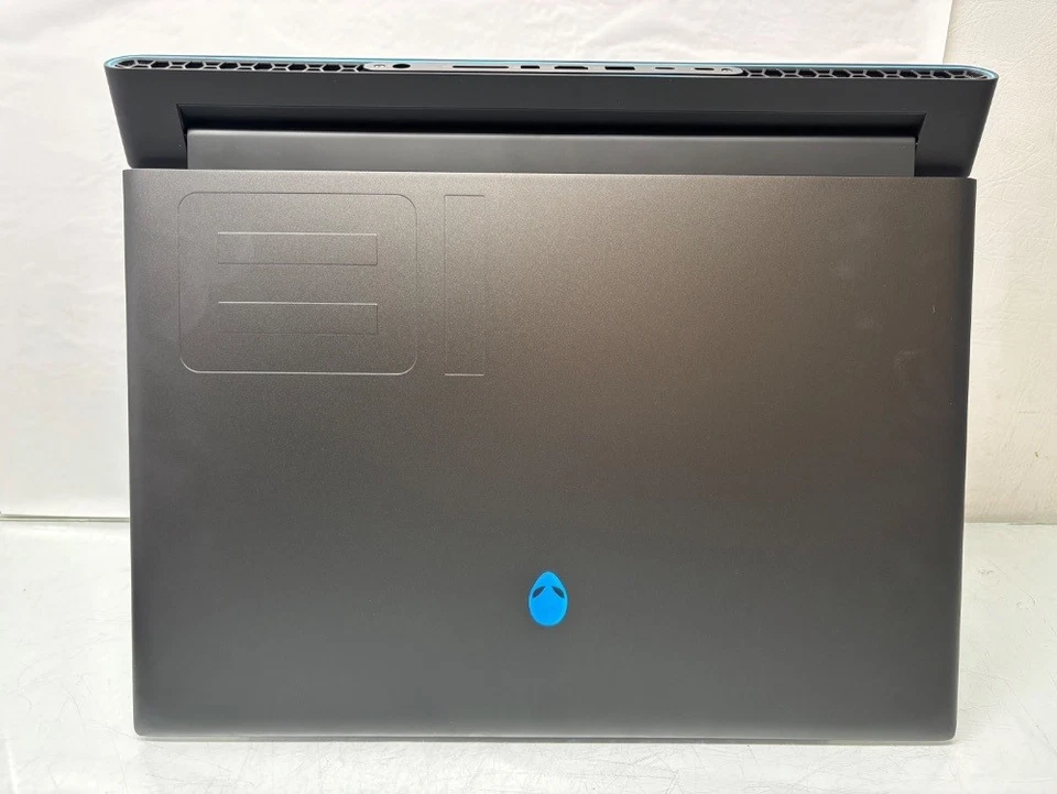 Dell Alienware m18