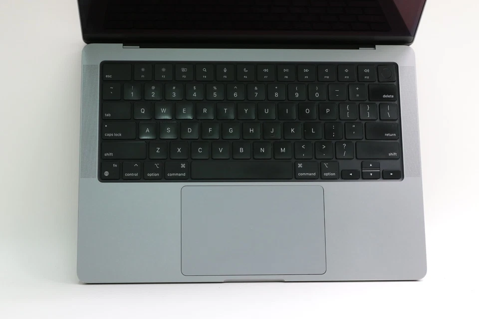 Apple MacBook Pro 14-inch M3