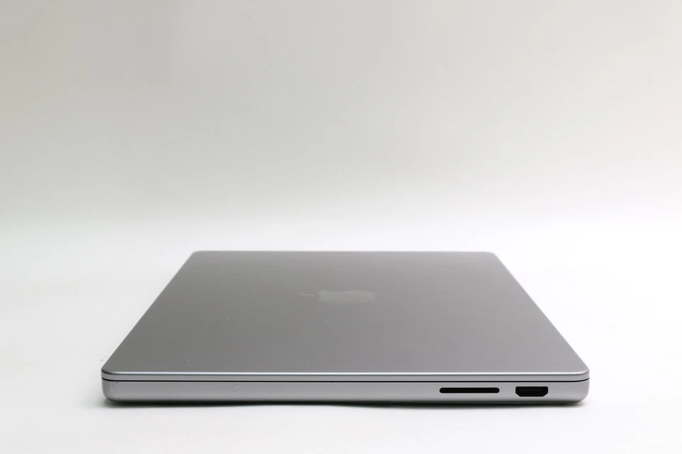 Apple MacBook Pro 14-inch M3