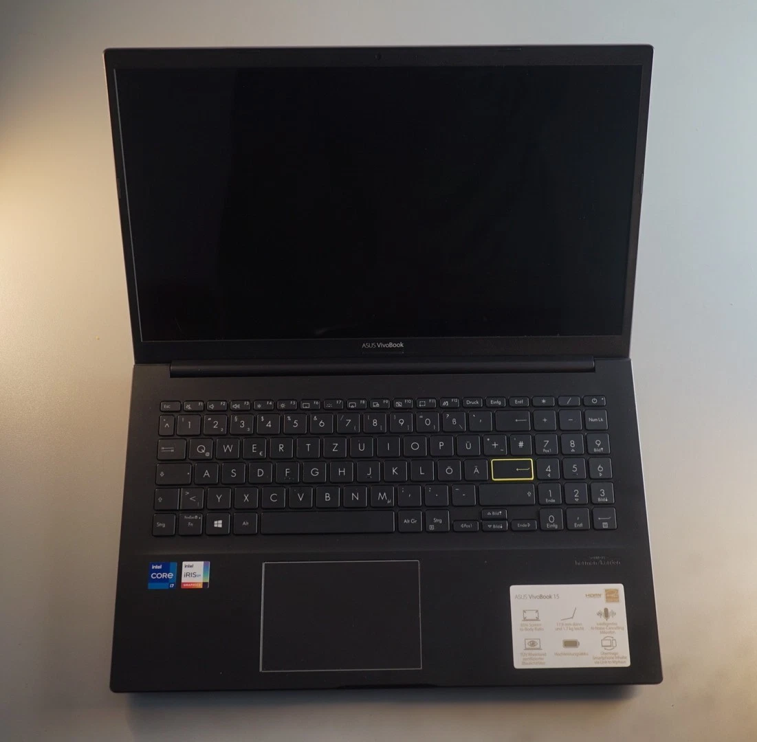 ASUS VivoBook 15