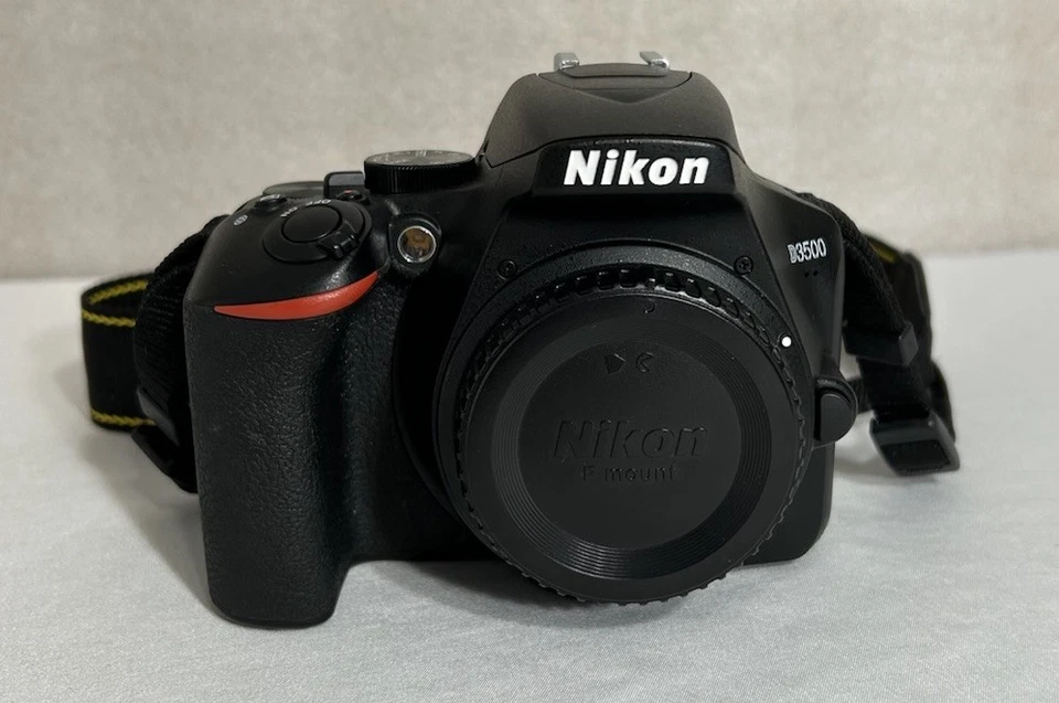 Nikon D3500 DSLR Camera