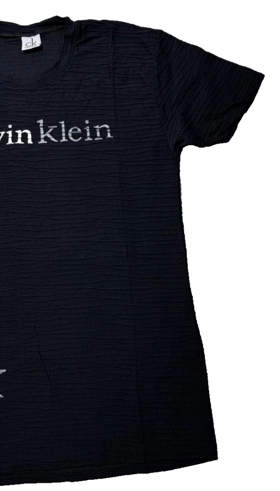 Calvin Klein Classic Fit T-Shirt