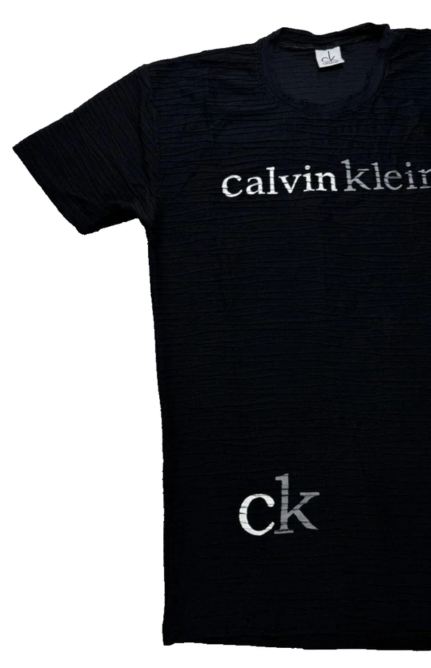 Calvin Klein Classic Fit T-Shirt
