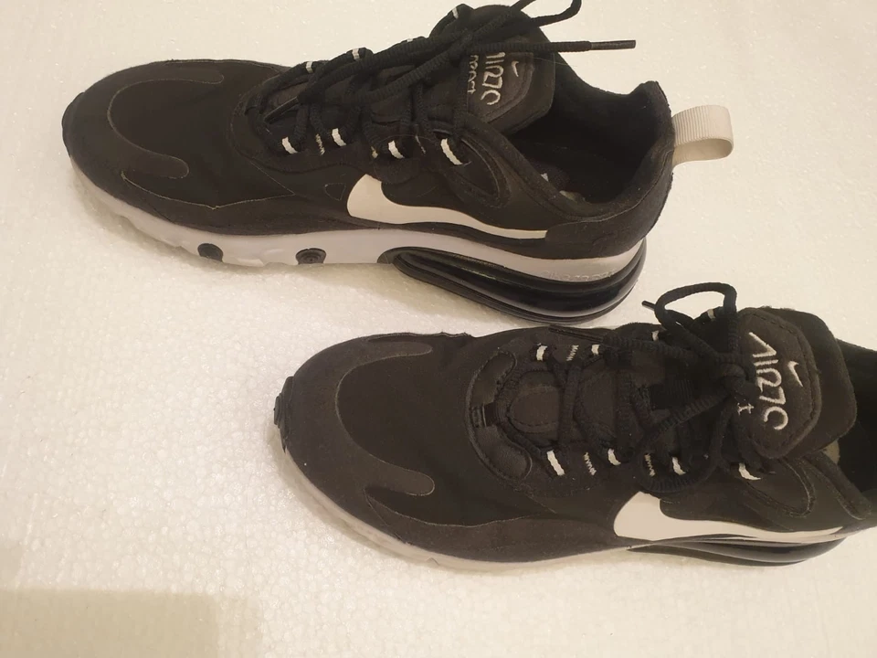 Nike Air Max 270 Running Shoes