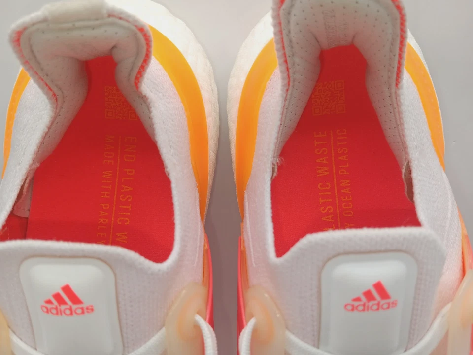 Adidas Ultraboost 22 Running Shoes