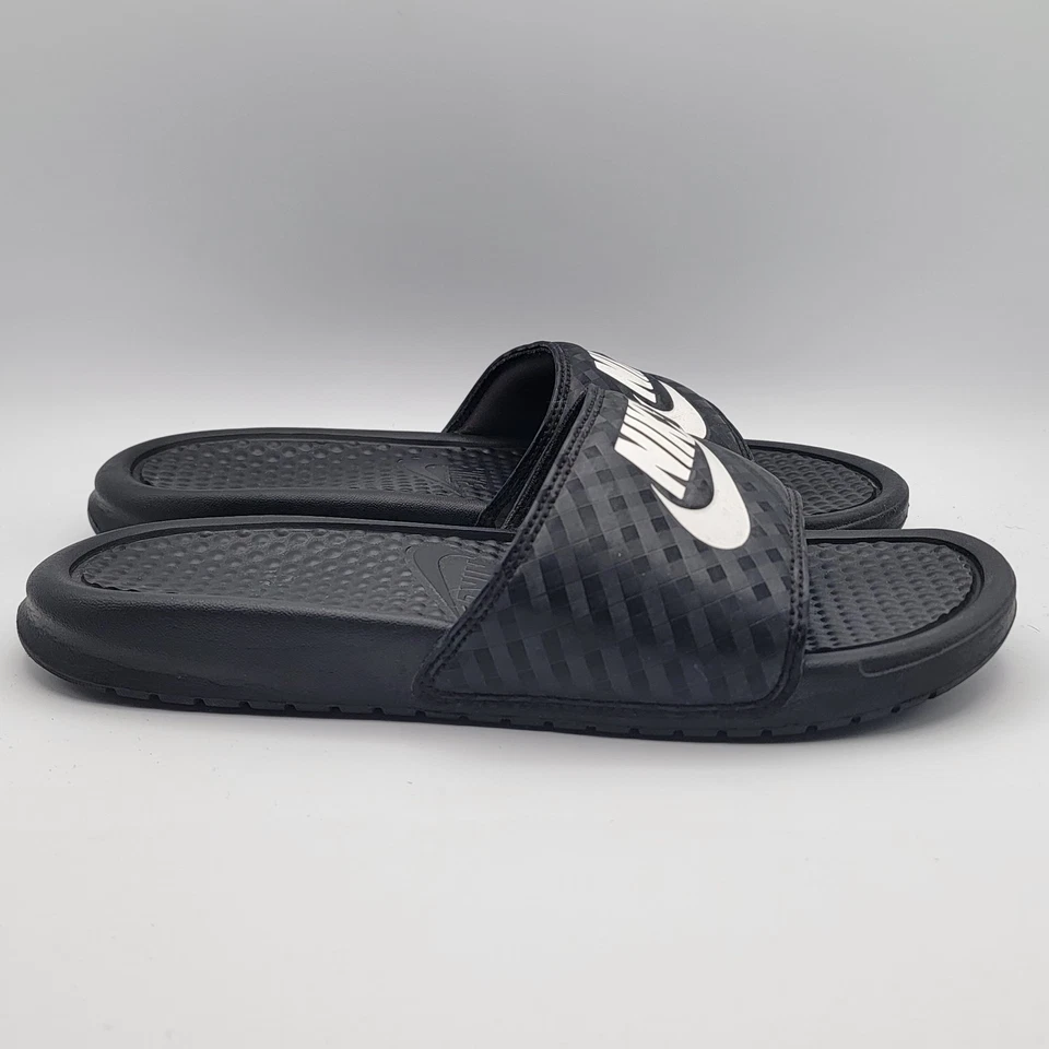 Nike Benassi Slide Sandals