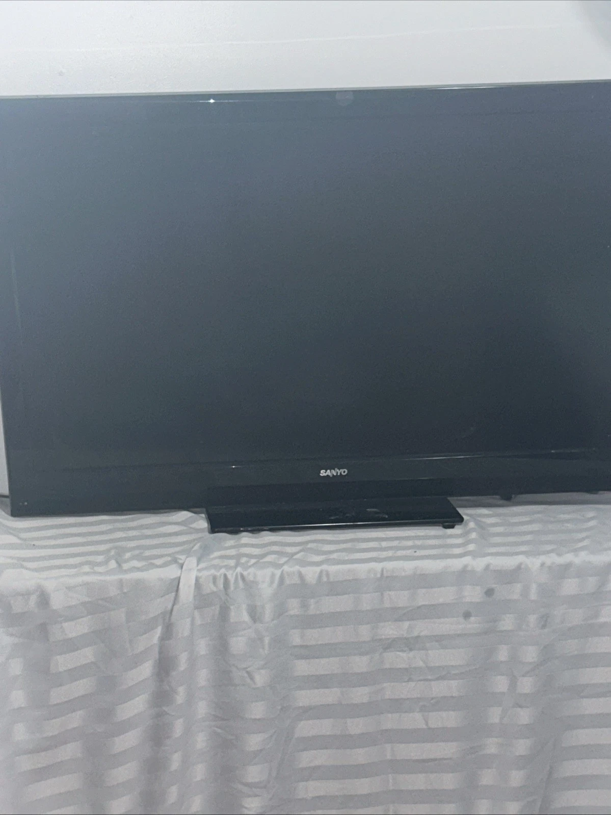 Sanyo 32-inch HD TV
