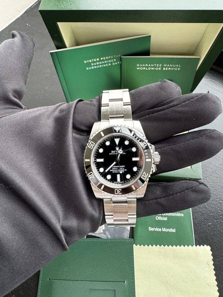Rolex Submariner Date