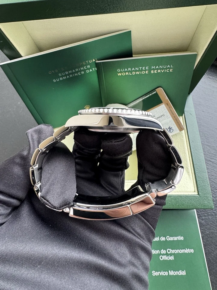 Rolex Submariner Date