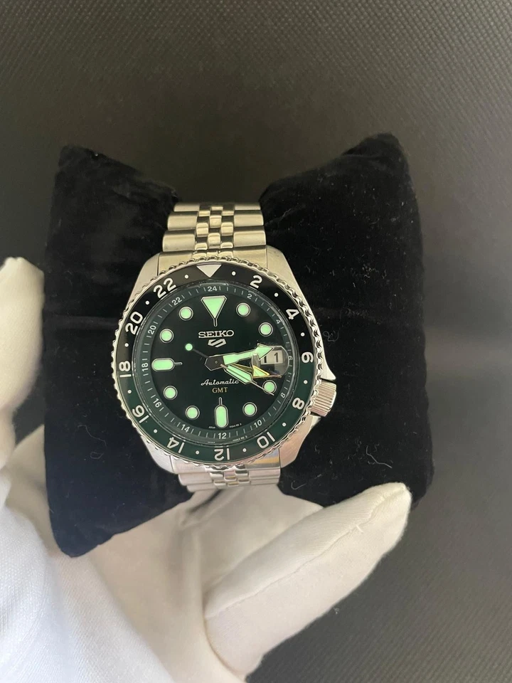Seiko 5 Automatic Watch