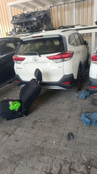 Toyota Rush (SUV) car for parts