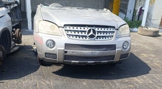 Mercedes-Benz M-Class (SUV) halfcut
