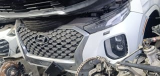 Hyundai Palisade (SUV) halfcut