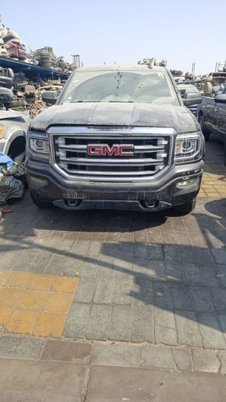 GMC Sierra 1500 (pickup) car for parts