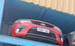 Kia Cerato halfcut