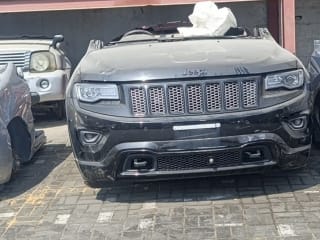 Jeep Grand Cherokee (SUV) halfcut