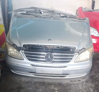 Mercedes-Benz Vito (van) halfcut