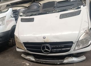 Mercedes-Benz Sprinter (van) halfcut