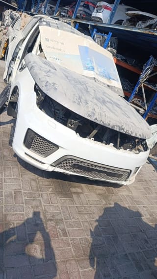 Land Rover Range Rover Sport (SUV) halfcut