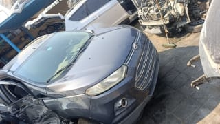 Ford EcoSport (SUV) car for parts