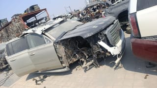GMC Yukon XL (SUV) car for parts