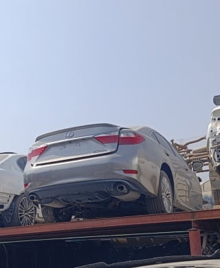 Lexus ES350 (sedan) car for parts