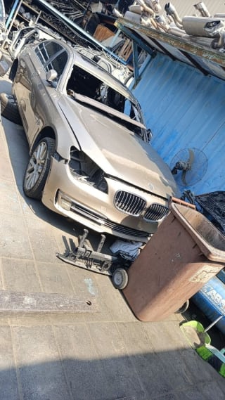 BMW 7-Series (sedan) car for parts