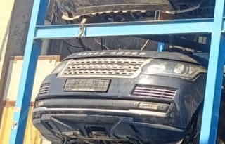 Land Rover Range Rover (SUV) halfcut