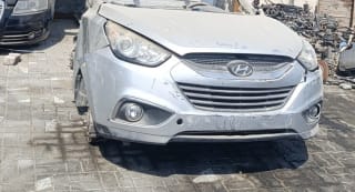 Hyundai Tucson (SUV) halfcut