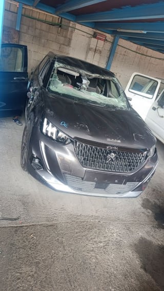 Peugeot 2008 (SUV) car for parts
