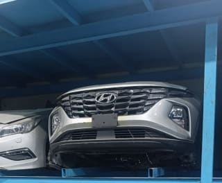 Hyundai Tucson (SUV) halfcut