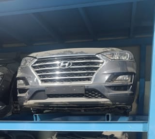Hyundai Tucson (SUV) halfcut