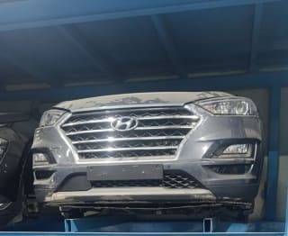 Hyundai Tucson (SUV) halfcut