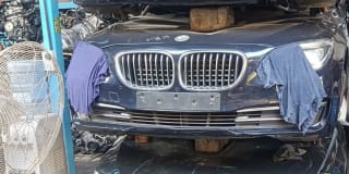 BMW 7-Series (sedan) halfcut