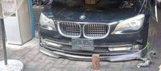BMW 7-Series (sedan) halfcut