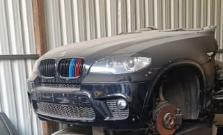 BMW X5 (SUV) halfcut