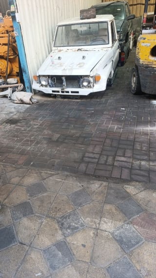 Toyota Land Cruiser (pickup) halfcut