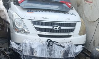 Hyundai H1 (van) halfcut